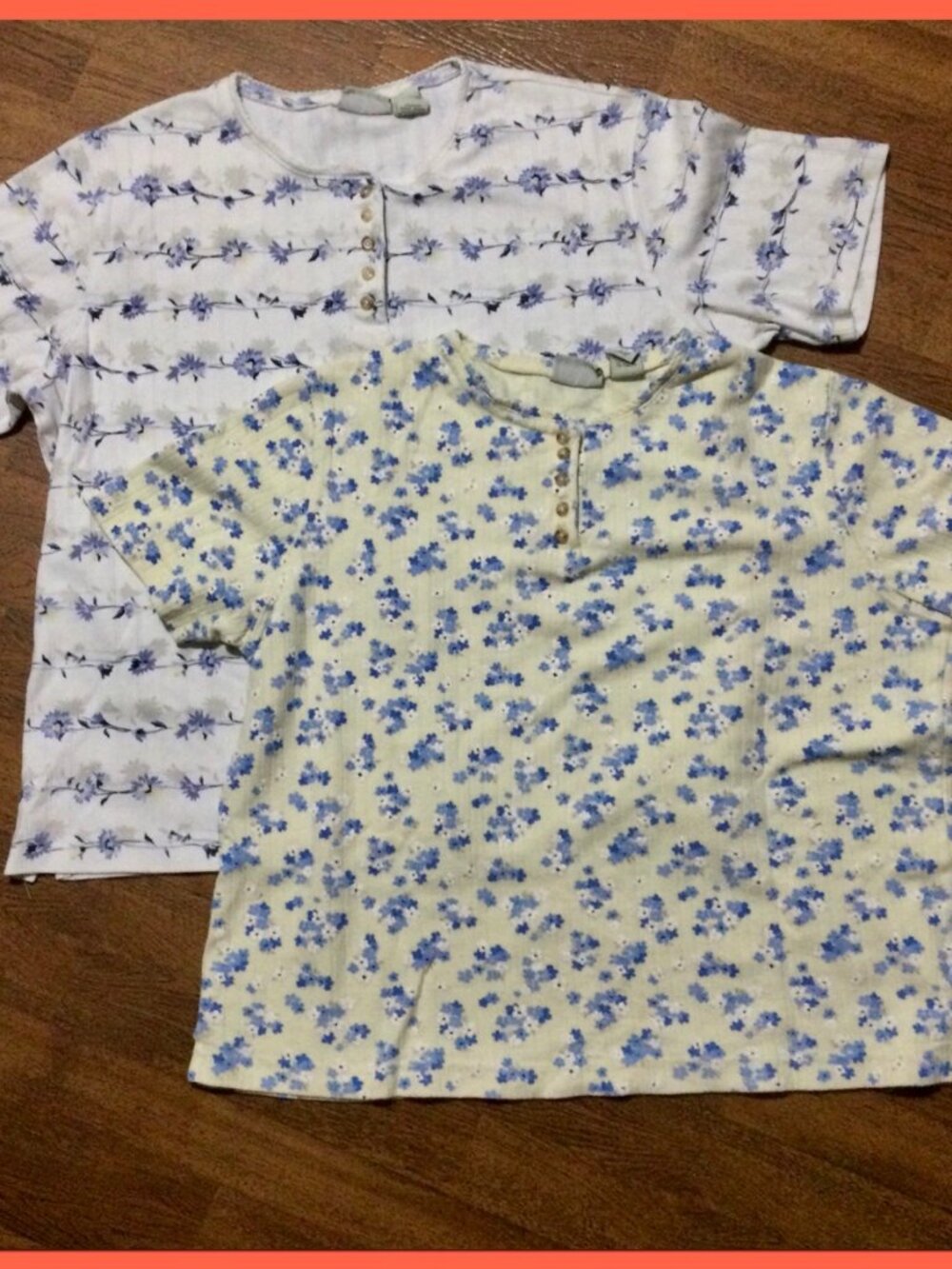 2 Floral tops, sz PL